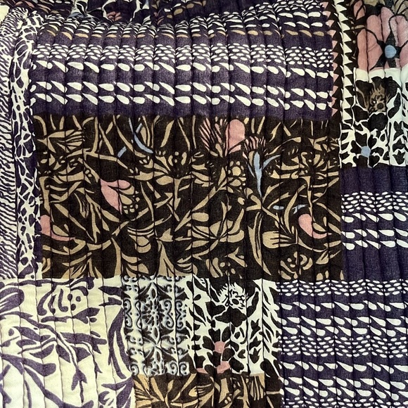 Orvis Women's REVERSIBLE quilted vest, size M, 2 patterns, mini print & patches - Picture 12 of 14